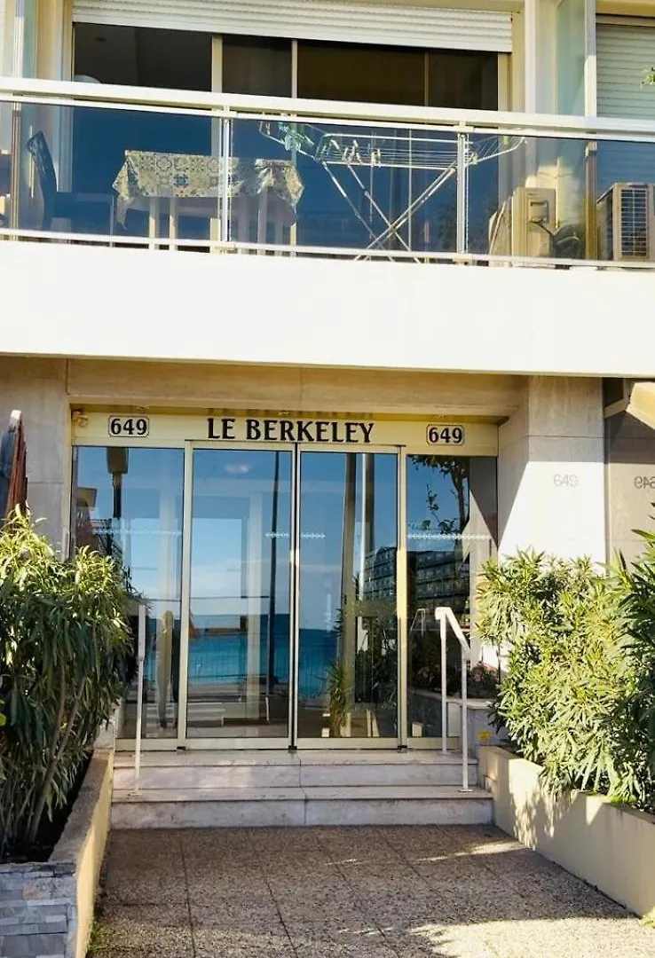 Berkeley, Studio, Terrasse, Vue Mer, Parking, Clim Menton