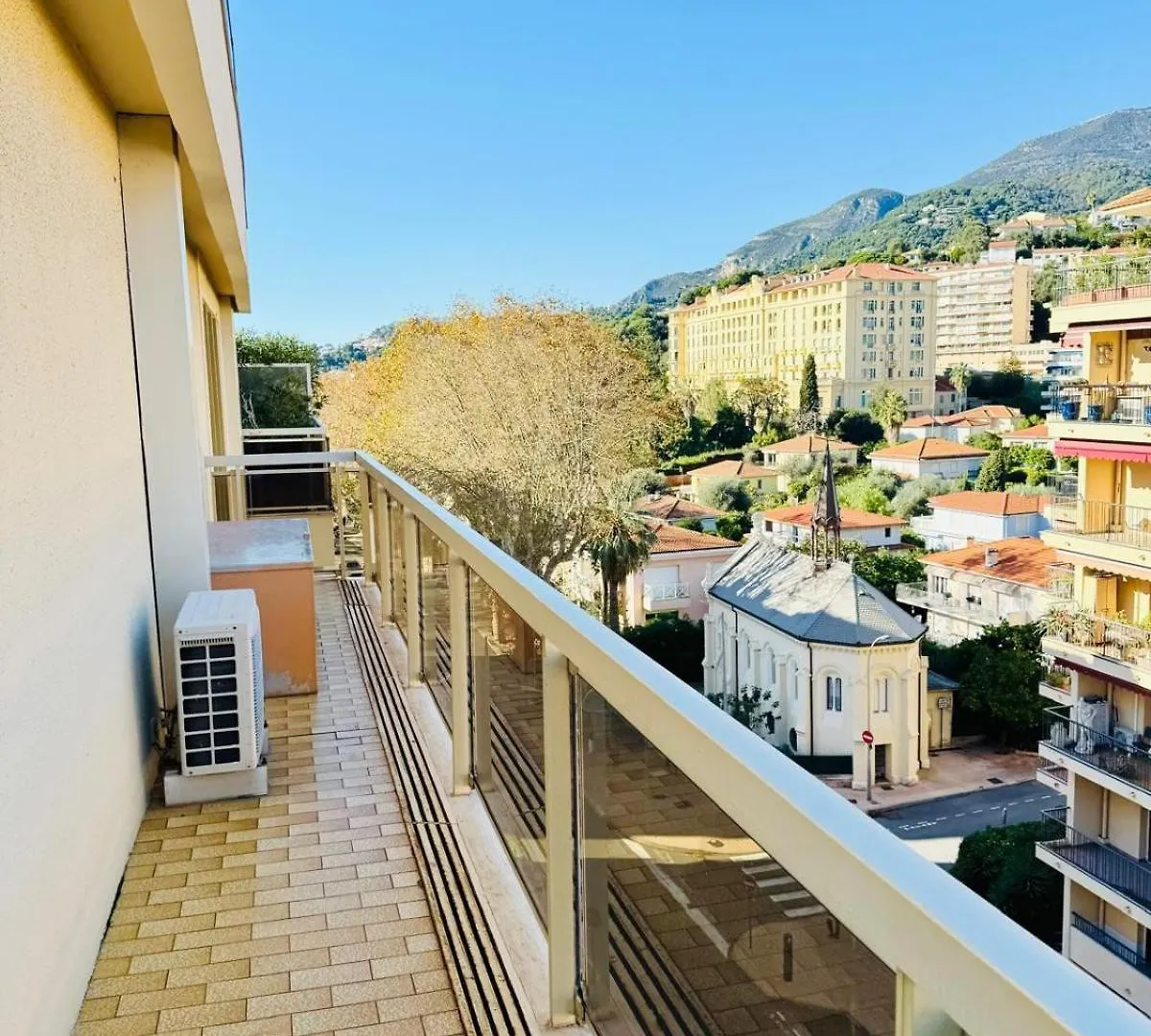 Berkeley, Studio, Terrasse, Vue Mer, Parking, Clim Menton 0*,  France
